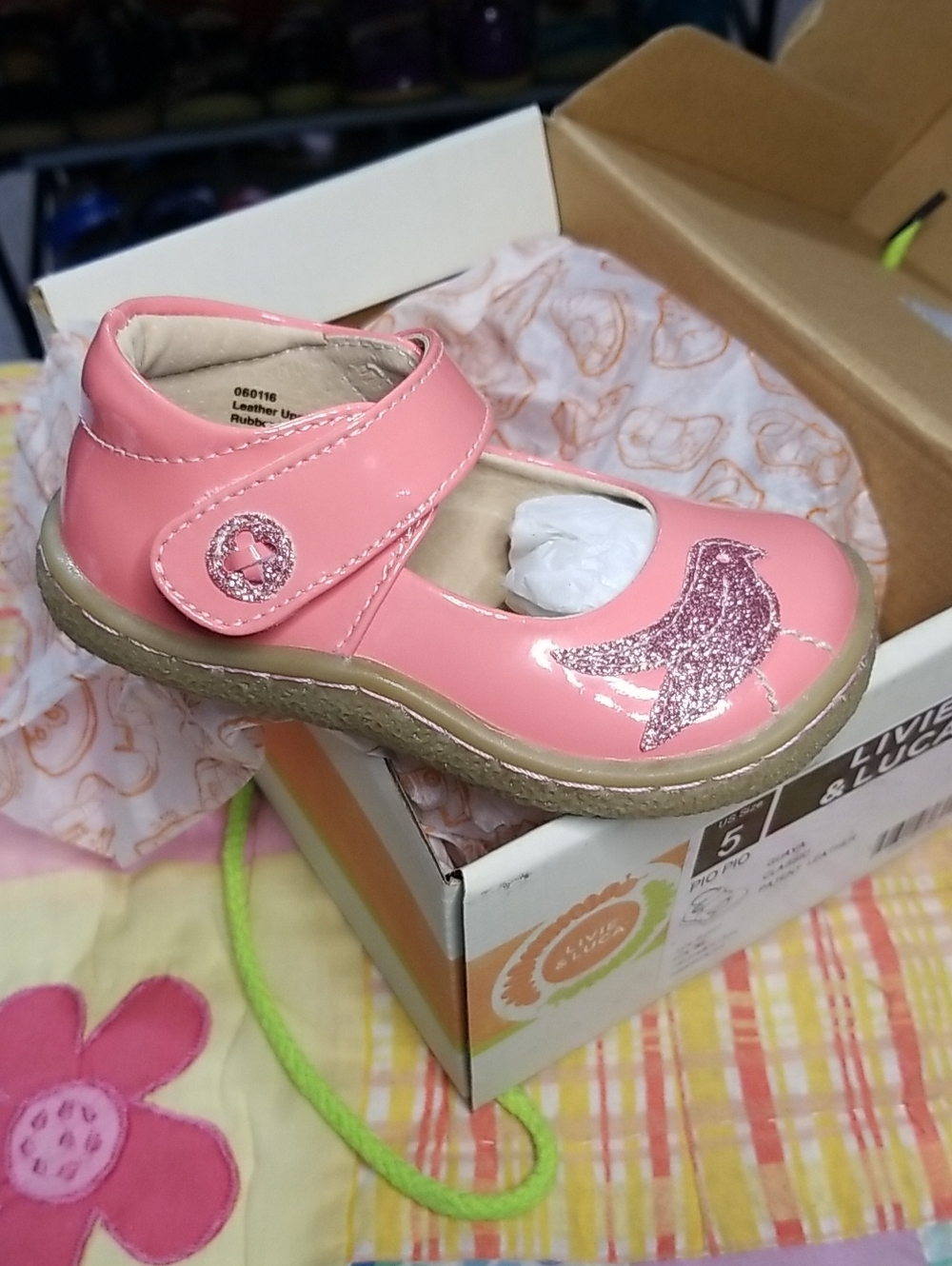 NIB Livie & Luca Guava Patent Leather Mary Jane W/Pink Glitter Bird Size 5 Pio